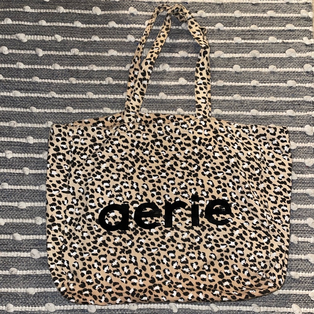 Aerie tote